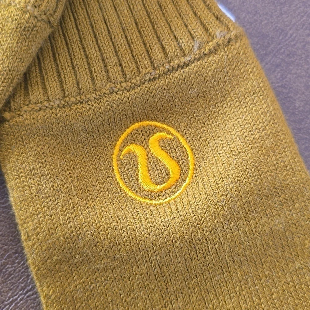NWT Lululemon Women's Warm Revelation Gloves Tech-Friendly Size XS/S Color GLSC - Picture 2 of 6